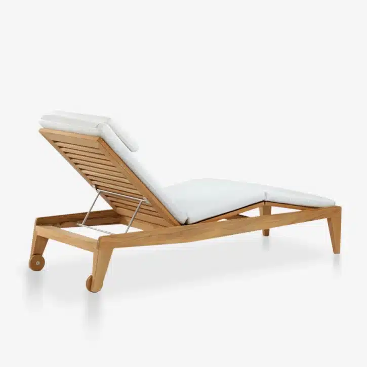 Boomerang Chaise